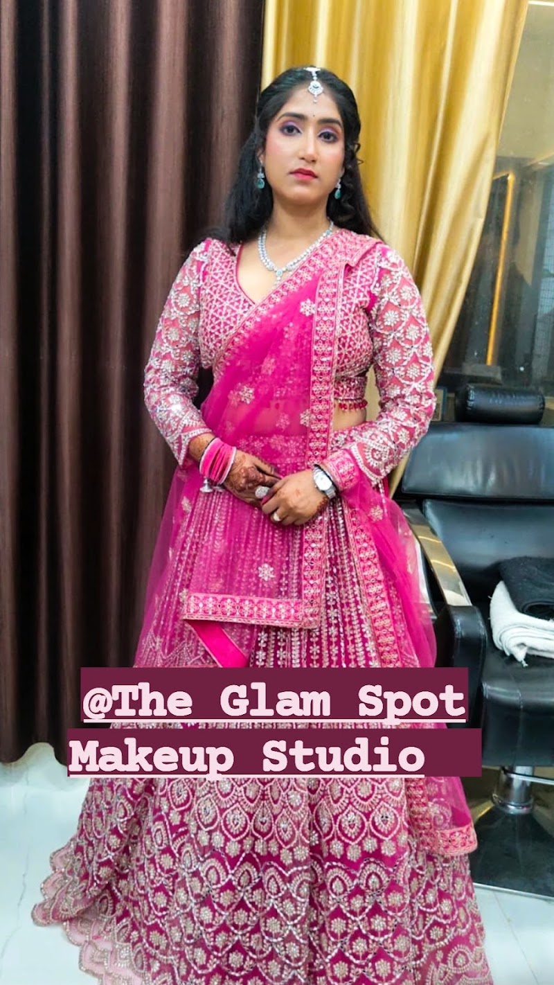 The Glam Spot : Best Salon, Hair Salon, Nail Studio & Makeup Artist in Balaganj Lucknow