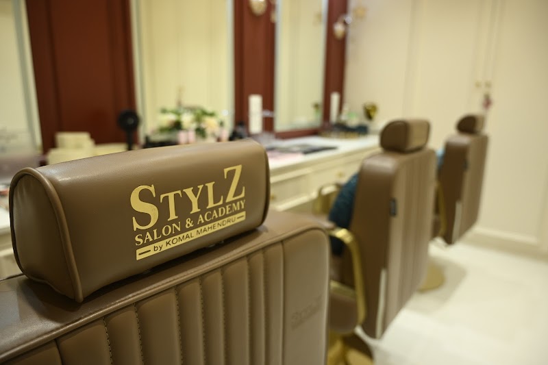 Stylz Unisex Beauty Salon