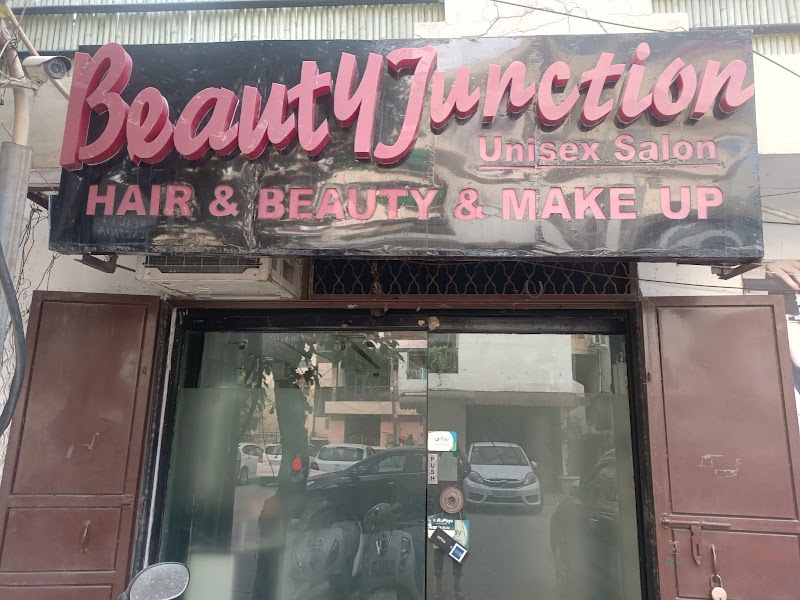 Beauty Junction Unisex Salon - Bridal makeup in Paschim Vihar