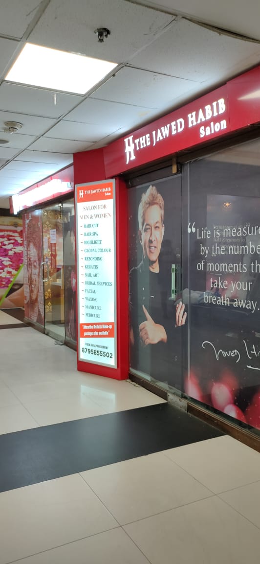 The jawed habib premium unisex salon