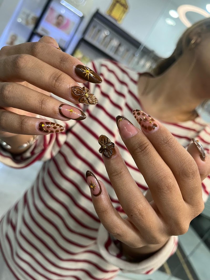 Athenian Salon & Academy