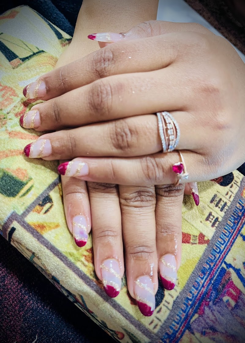 Britaz Unisex Salon & best makeup artist in Ambikapur | Beauty academy Ambikapur