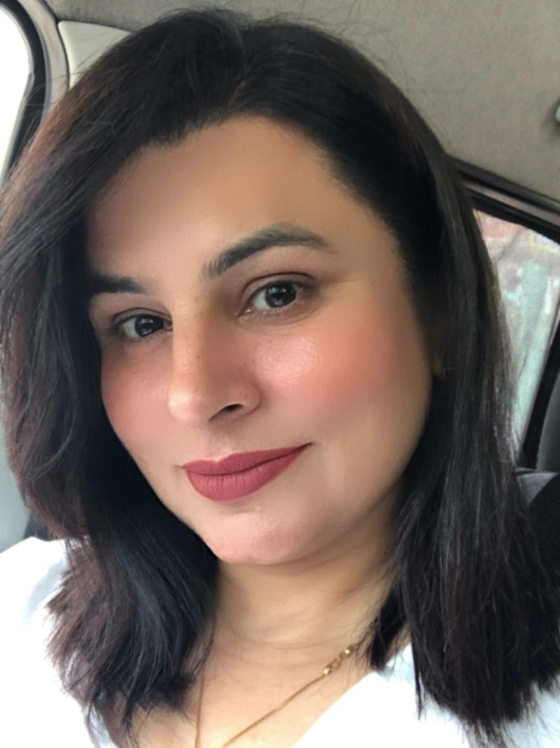 Bani Thani The Beauty Salon - Bridal Ladies Makeup Salon in Karnal