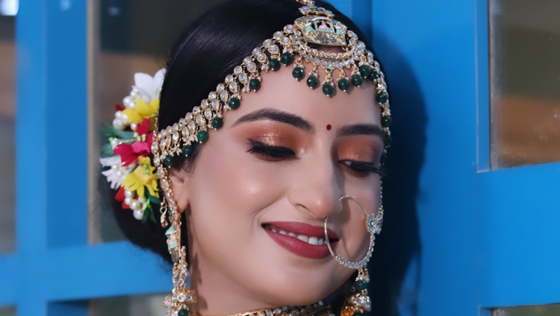 𝗞𝗮𝘃𝗶𝘁𝗮'𝘀 𝗘𝘀𝘀𝗲𝗻𝗰𝗲 𝗠𝗮𝗸𝗲𝗼𝘃𝗲𝗿𝘀 - Ladies Beauty Salon| Best Salon| Makeup Academy| Best Beauty Parlour in