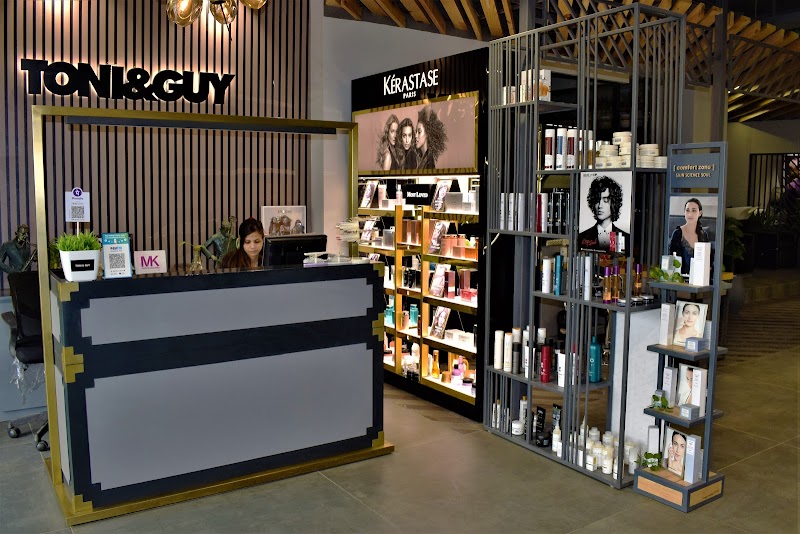 Toni&Guy - Best Salon In Agra