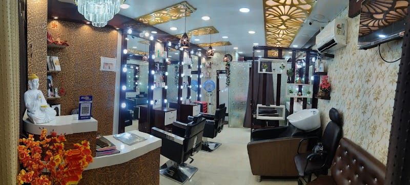 Aroma beauty salon and makeup studio a Unisex salon