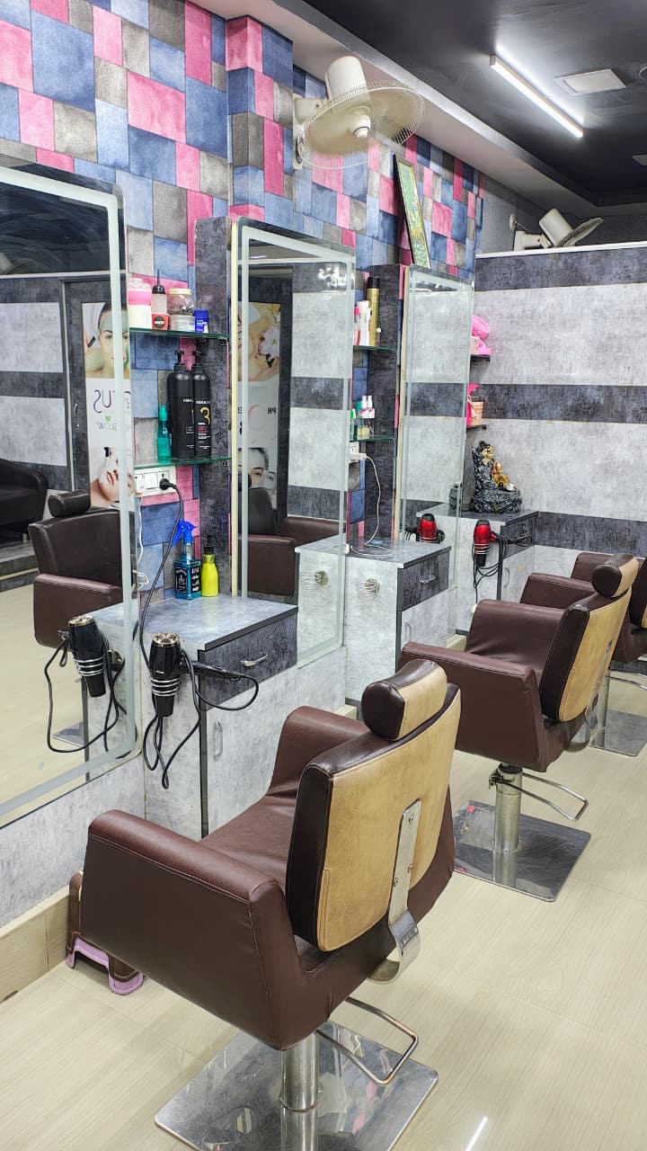 B4 party salon