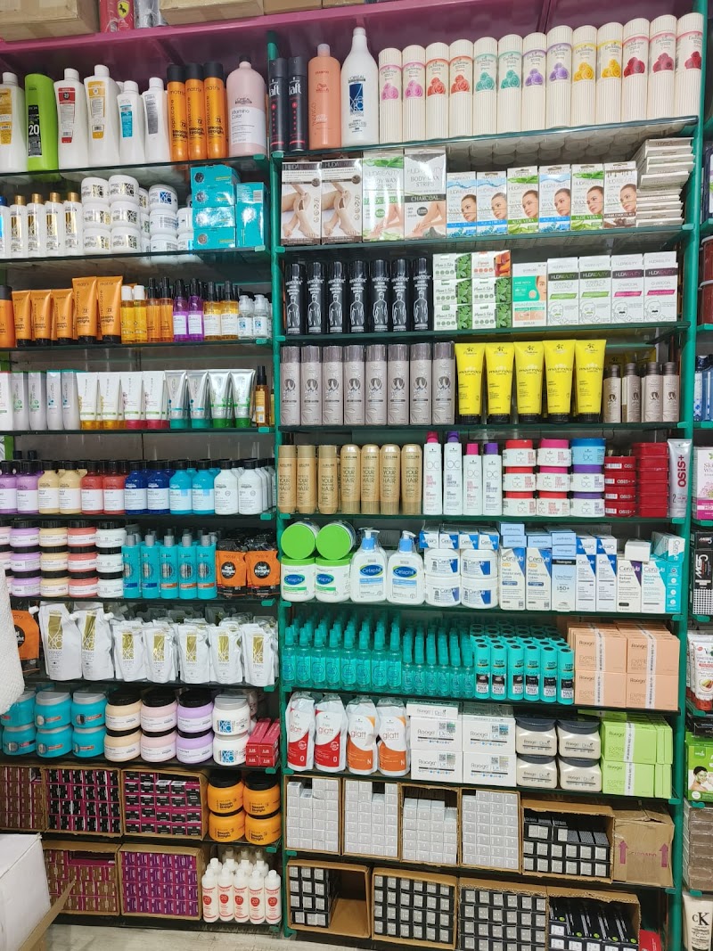 BEAUTY STORE SALIM BHAI LUCKNOW